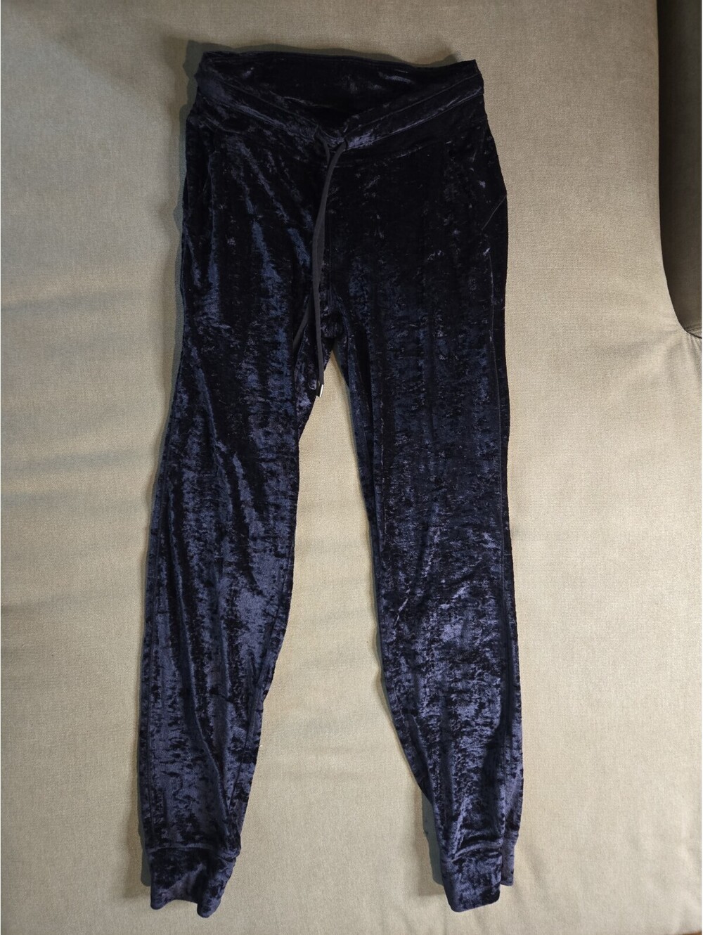 Lululemon Ready To Crush Joggers Women’s Size 4 Black Velvet